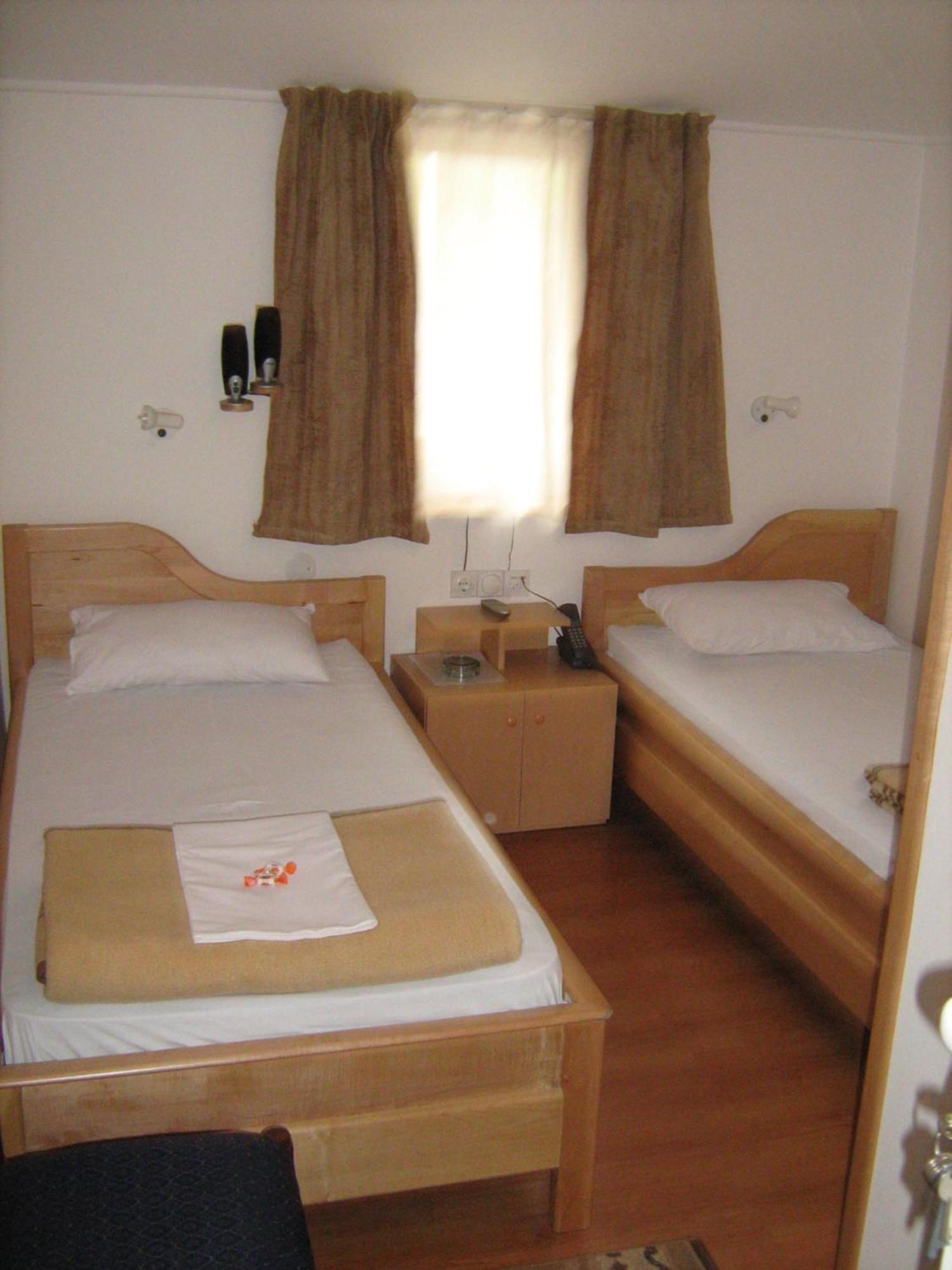 Sobe Za Izdavanje Blef Ovcar Banja Buitenkant foto