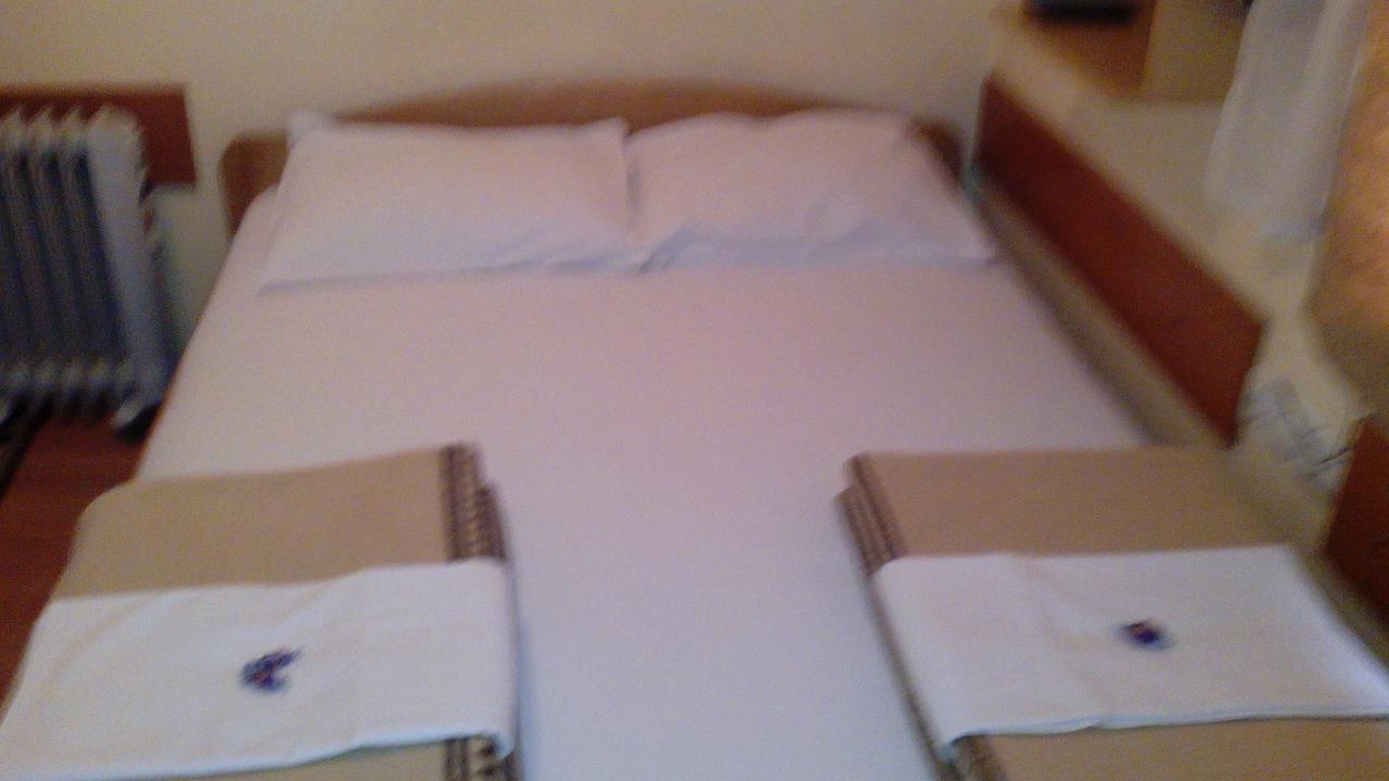 Sobe Za Izdavanje Blef Ovcar Banja Buitenkant foto